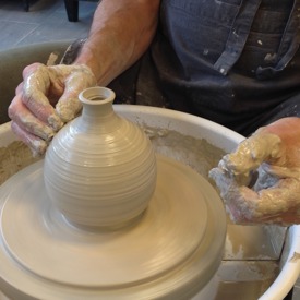 Keramikkurs Måndagar 13,30-16,30 ----- Start v.34, 8 tillfällen